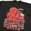 CHICAGO BULLS �������֥륺 �������T����� ����ꥫľ͢�� ȾµT����� ��� XXL/�����֥�å� NBA �Х����åȥܡ��� ���ݡ��� ������ MADE IN USA ���ᥫ�� ���󥰥륹�ƥå� ���岷 ���� �礭�� �ӥå� �����С� �����꡼�󥹥�����