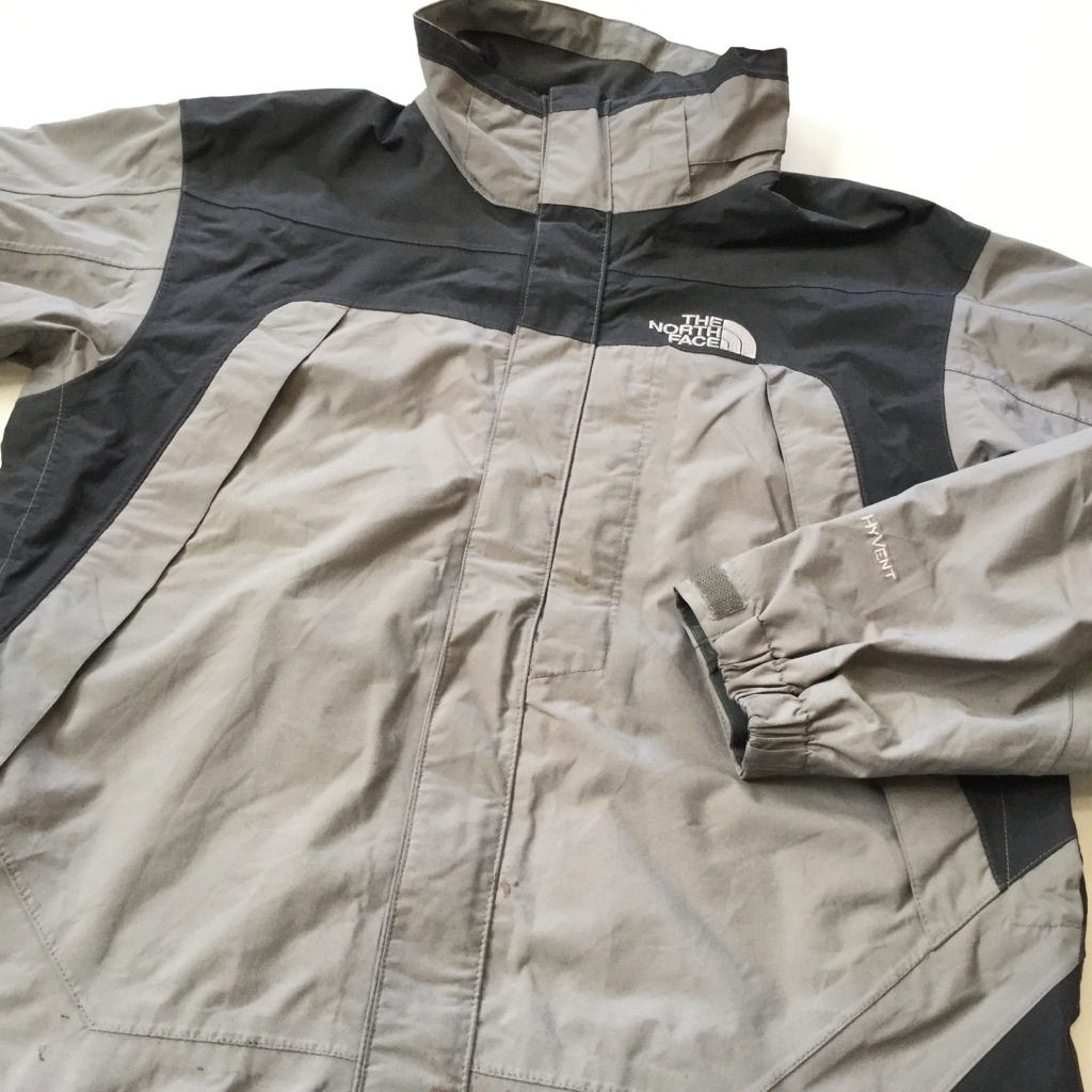 THE NORTH FACE �Ρ����ե����� �ʥ����󥸥㥱�å� HYVENT ���åץ��å� ����̵�� ���  S/���졼�� �����ȥɥ� �����ɽ� Ϸ�� ������ ���ݡ��� �������� ����ꥫľ͢�� USA ���ᥫ�� �֥��� ���� ���岷 ����