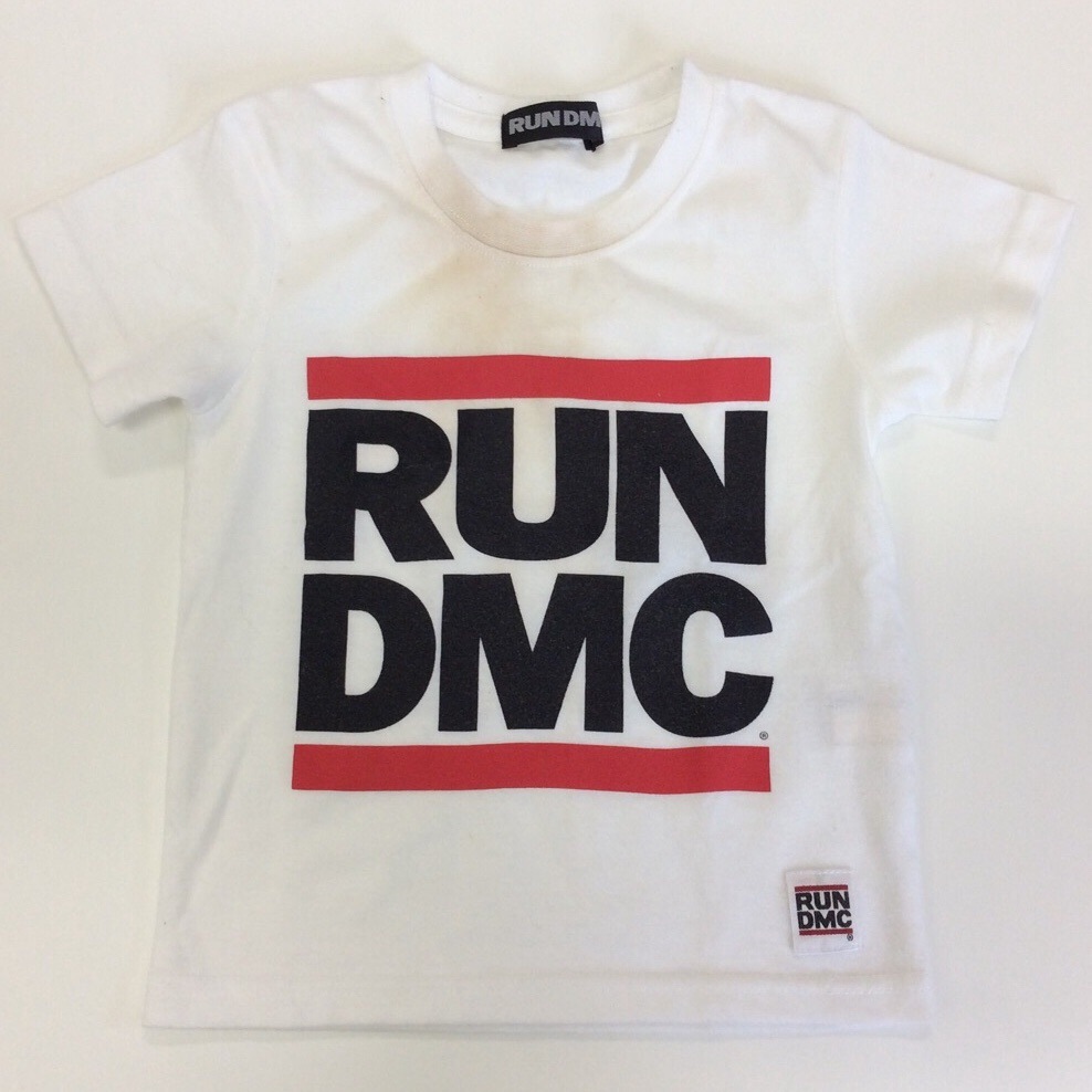 Run Dmc ランディエムシー 子供服 キッズ ベイビー 半袖tシャツ 送料無料 90 白 ホワイト 国内古着 アメカジ ロゴ ラップt ヒップホップ ラップ ラッパー オールドスクール バンドt バンt ロックt Hiphop 古着卸 業販 ー品切れー Spec Co Ltd