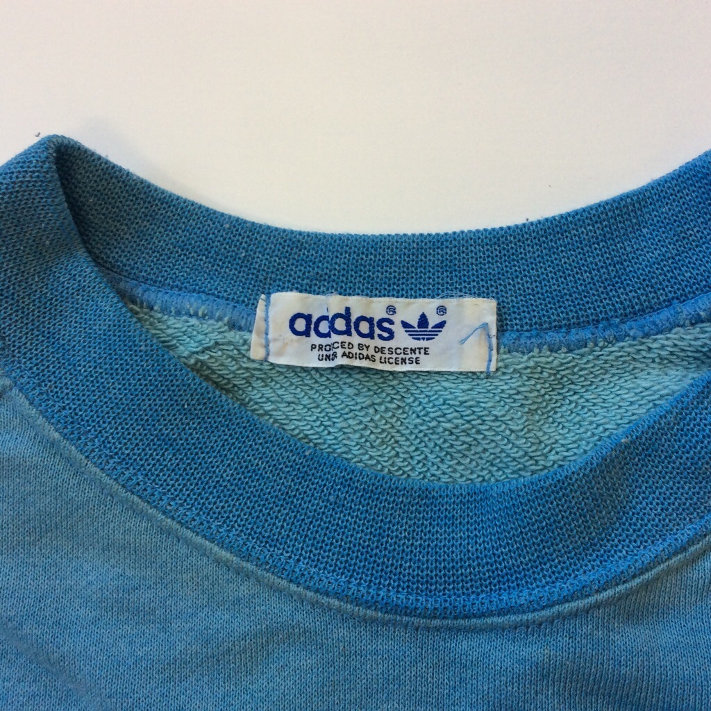 Adidas ���ǥ����� �ӥ�ơ��� �ǥ������ �������å� �ȥ졼�ʡ� ����̵�� M/�忧���֥롼 ������� �֥��� ���ᥫ�� ���� �ȥ�ե����� ������ �饰��� �����å� ������� VINTAGE OLD ���岷 ���� ���ݡ���