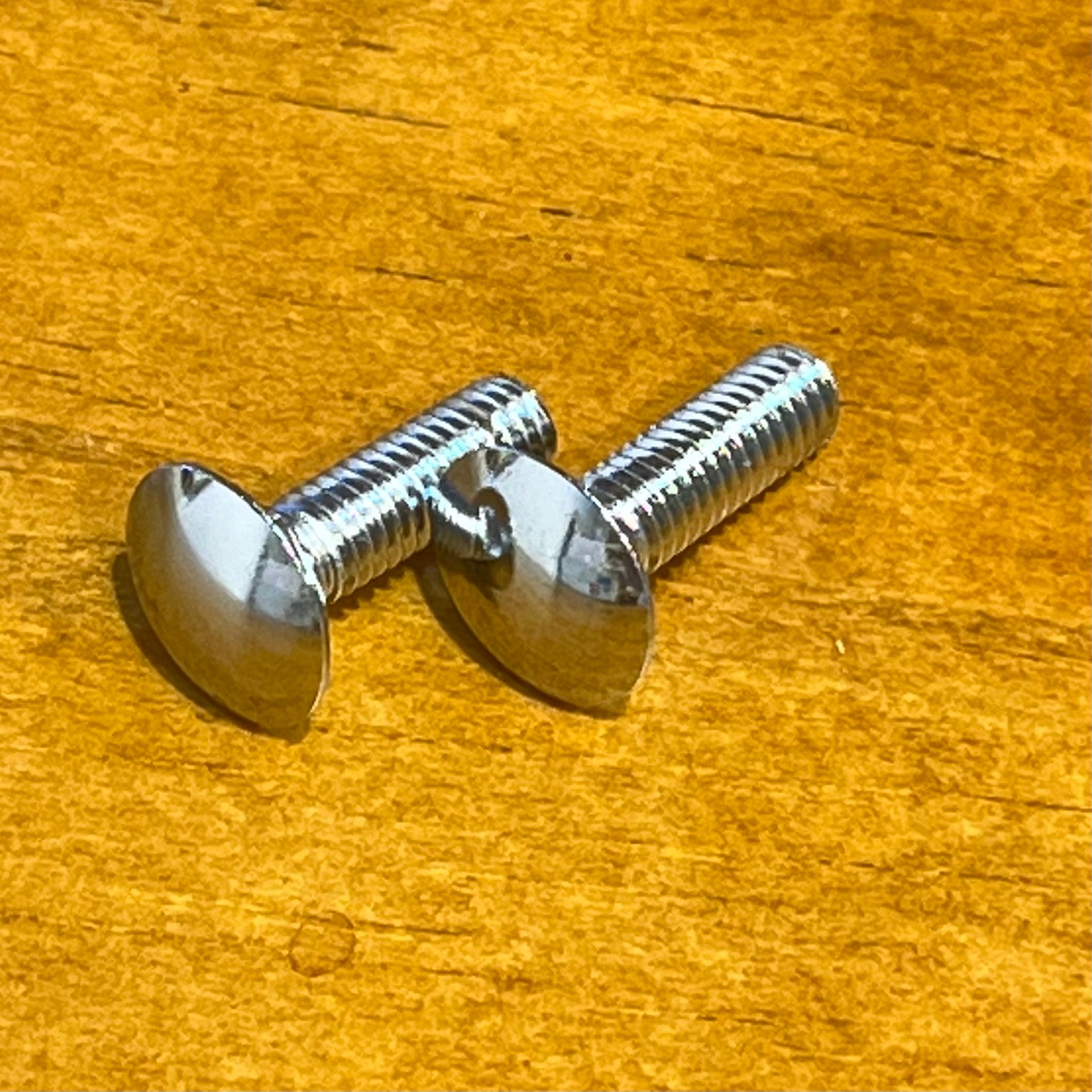 VY30/WY30】純正バンパーメッキ風化セット | GARAGE | STOCK'S COMPANY