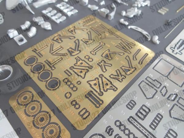 1/43 956 Marl**** 1983 (Long tail)<br>STUDIO27 ��Full Detail Kit��<br>Printed by Cartograf
