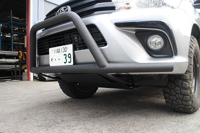 希少 豪州純正 ハイラックス GUN125 前期対応 ブルバー／ナッジバー 希少 豪州純正 ハイラックス GUN125 前期対応 ブルバー／ナッジバー