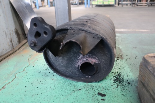 ヨ*シ様 三菱パジェロ　ディーゼルDPDマフラー ヨ*シ様 三菱パジェロ ディーゼルDPDマフラー ヨ*シ様 三菱パジェロ