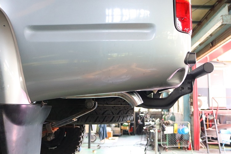 トヨタ ハイラックス SUXONマフラー加工 【型式：GC