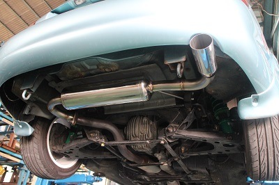 NBロードスター　ワンオフ横出しマフラー NBロードスター ワンオフマフラーです🥰 車検対応の社外マフラー