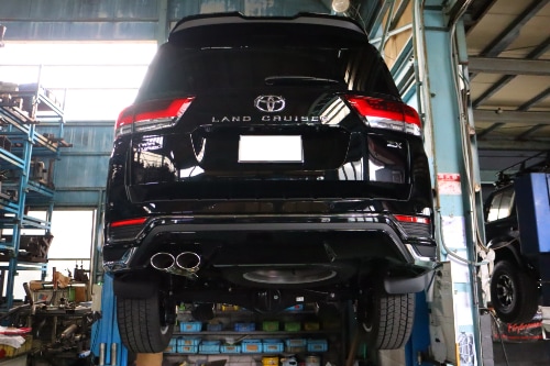 トヨタ ランクル300ZX ワンオフマフラー【型式：3BA