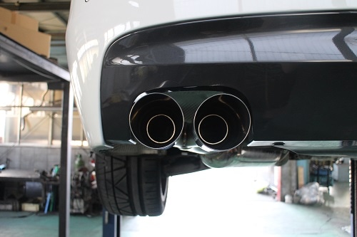 ワンオフマフラーBMW 5シリーズ F10 528i ワンオフマフラーBMW 5シリーズ F10 528i ワンオフマフラー製作