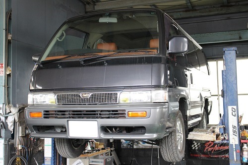日産　NISSAN　E24　キャラバン　ワンオフマフラー ニッサン キャラバン ワンオフマフラー 【型式：KEE24