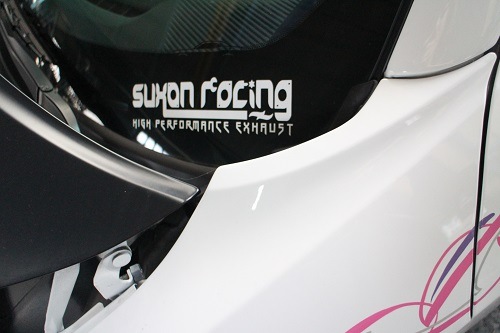 ○4695#0708　外車ピンバッジ7個とステッカーとストラップ　1229 610IZZBBOJL._UF350,350_QL50_.jpg