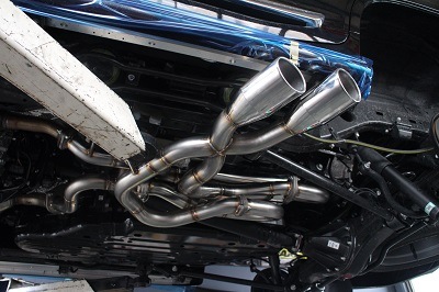 トヨタ ランドクルーザー200 可変バルブ付ワンオフマフラー