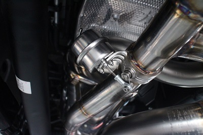 トヨタ ランドクルーザー200 可変バルブ付ワンオフマフラー 【型式