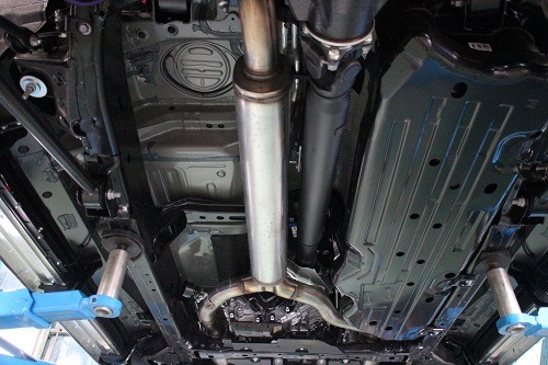 トヨタ ランクル300ZX ワンオフマフラー【型式：3BA