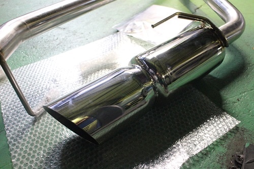 トヨタ ハイラックスサーフ ワンオフ マフラー 【型式：GF