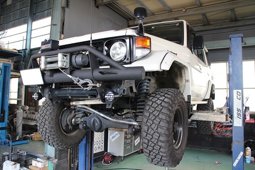 トヨタ ランクル76 ワンオフ マフラー 【型式：KG－HZJ76V