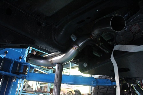 JKラングラー　ワンオフ　デュアル4本出しマフラー 楽天市場】07-17y ジープ ラングラー JK ギブソンマフラー デュアル