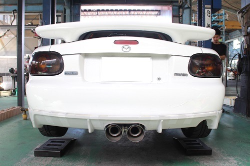 MAZDAロードスターNB6C NB8C 砲弾型リアピースストレートマフラー 51W29z2R1YL._UF350,350_QL50_.jpg