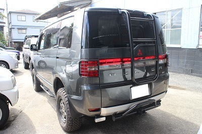 ミツビシ デリカD5 ワンオフルーフラック 【型式