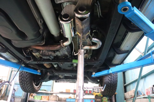 セコイア　ワンオフマフラー　音量調整機能付き ※車検非対応 USトヨタ セコイア ワンオフ マフラー 【型式：－】 | ワンオフ製作