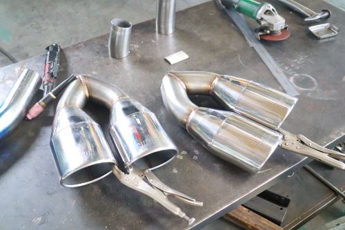 USトヨタ セコイア ワンオフ マフラー 【型式：－】 | ワンオフ製作