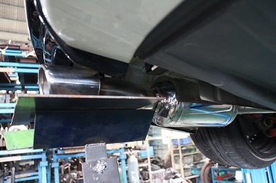 ニッサン スカイライン ワンオフ マフラー 【型式：DBA－V36