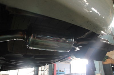 ニッサン スカイライン ワンオフ マフラー 【型式：DBA－V36