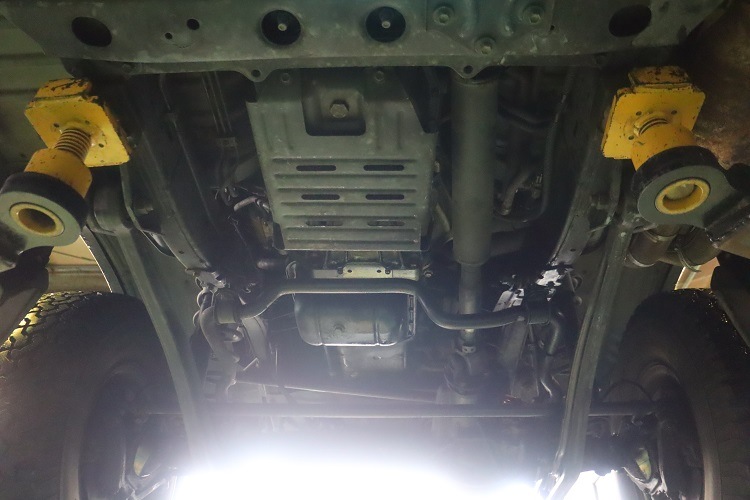 トヨタ ランクル80 フロントパイプ修理 【型式：FZJ80G