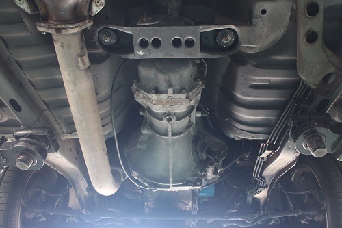 ニッサン スカイライン ワンオフ マフラー 【型式：E－HR30