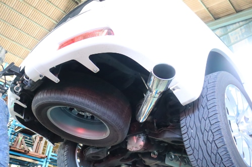 日産 インフィニティQX80 ワンオフマフラー【型式