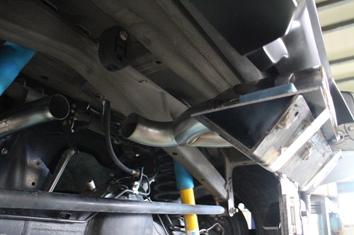 スズキ ジムニーシエラ ワンオフマフラー【型式：JB74W