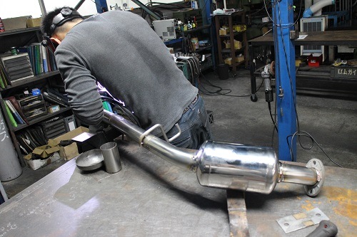 トヨタ カローラ バン ワンオフマフラー 【型式：KE74V
