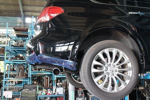 日産 インフィニティQX80 ワンオフマフラー【型式