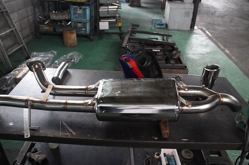 USトヨタ セコイア ワンオフ マフラー 【型式：－】 | ワンオフ製作