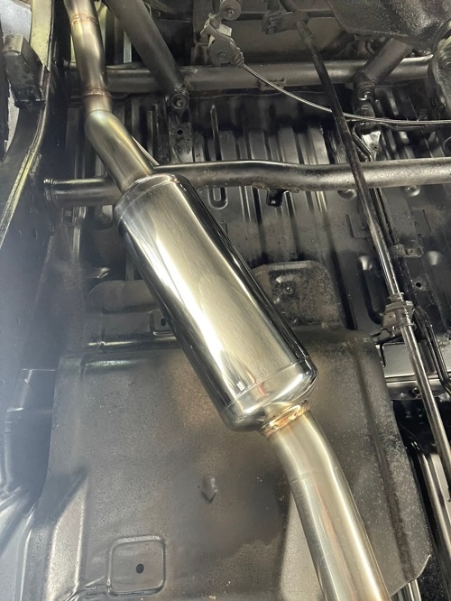 トヨタ ランクル70 ワンオフ マフラー 【型式：U－HZJ77V