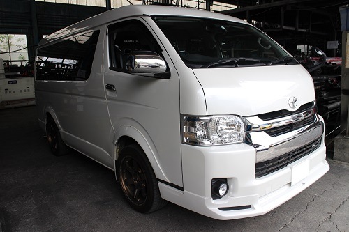 200系 ハイエース ワイド メーカー不明マフラー 200系 ハイエース ワイド メーカー不明マフラー