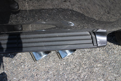 みやちゃんランクル300 ガソリン車 SUXON マフラー中古 サイド出し ランクル300 ガソリン車 SUXON マフラー中古 サイド出し - メルカリ