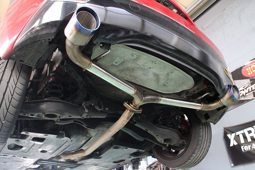 マツダ アクセラスポーツ リアマフラー加工 【型式：－】 | ワンオフ