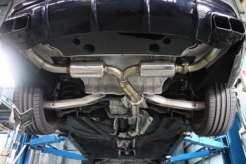 Mベンツ CLA45後期AMG ワンオフマフラー加工 【型式