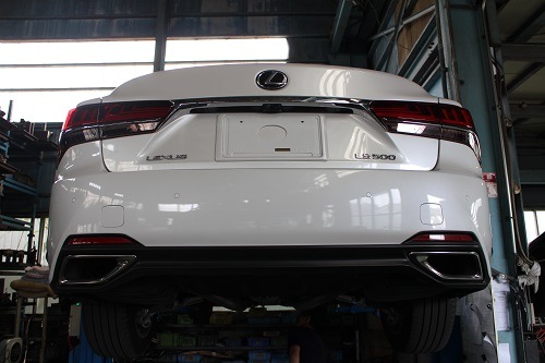 レクサス LS500 ワンオフ マフラー 【型式