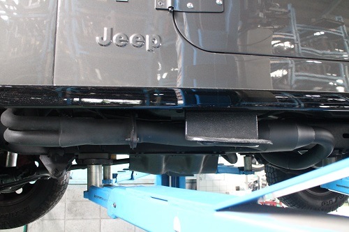 Jeep CJ7 ワンオフマフラー 【型式：－】 | ワンオフ製作事例