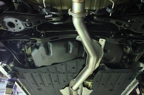 ホンダ シビック 社外マフラー加工 【型式：6BA－FK7