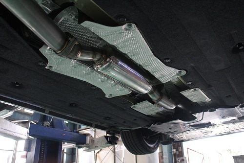 ホンダ シビック 社外マフラー加工 【型式：6BA－FK7