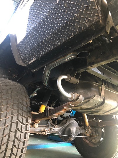 トヨタ AUSランドクルーザー70 ワンオフ マフラー 【型式