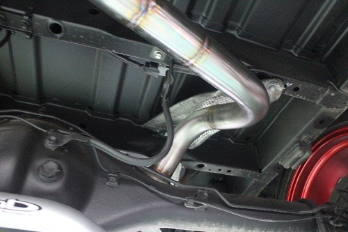 トヨタ 200系ハイエースSGL ワンオフマフラー 【型式：3DF