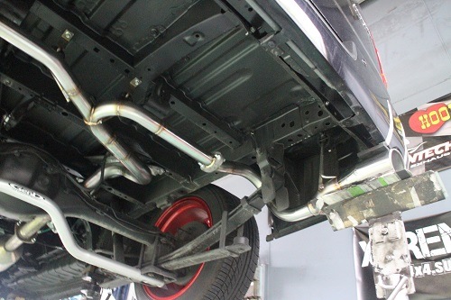 トヨタ 200系ハイエースSGL ワンオフマフラー 【型式：3DF 