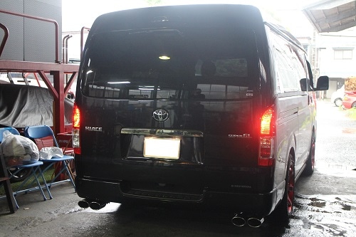 トヨタ 200系ハイエースSGL ワンオフマフラー 【型式：3DF 
