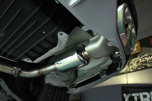 ベンツ C200 W205 ワンオフマフラー 【型式：RBA