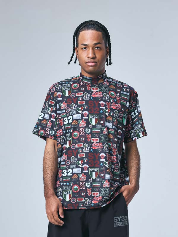 GRAPHIC MOCK NECK TEE