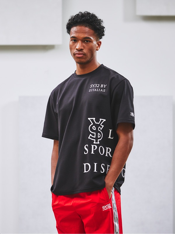 UNEVEN SEPARATE GRAPHIC TEE