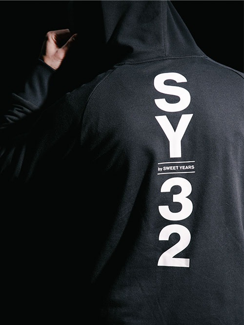 SHIELD LOGO P/O HOODIE | TOPS | 【公式】SY32 by SWEET YEARS